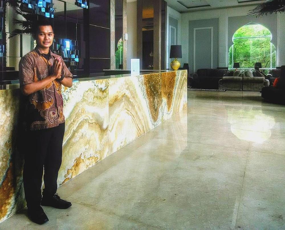 Grand Serela Yogyakarta Exterior photo